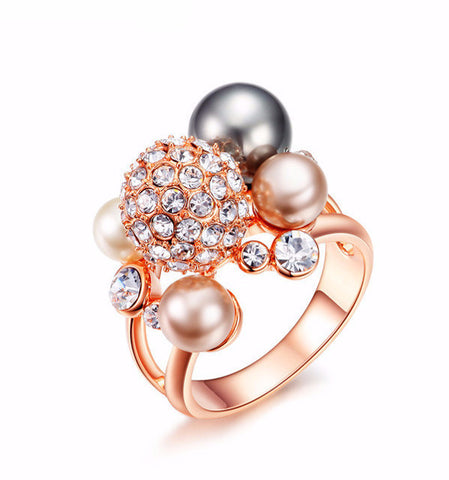 Simulated Pearl Cluster Cocktail Ring